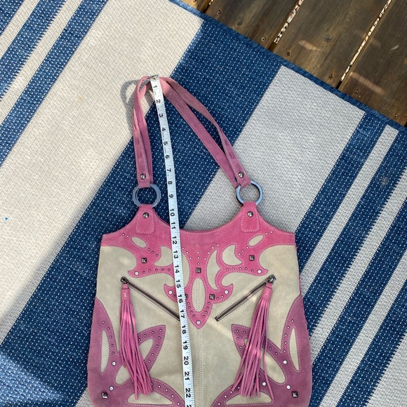 ❤️Large Guess Genuine Suede Boho Bag with fringe and special detail! - Picture 8 of 9